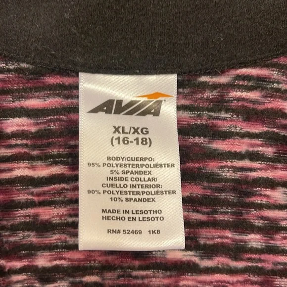 Avía pullover sweatshirt. - Picture 5 of 6